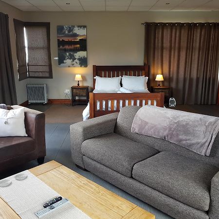 Stay@67 Apartments - Dullstroom Esterno foto