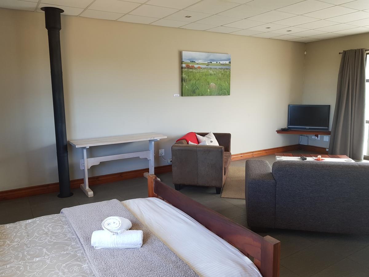 Stay@67 Apartments - Dullstroom Esterno foto