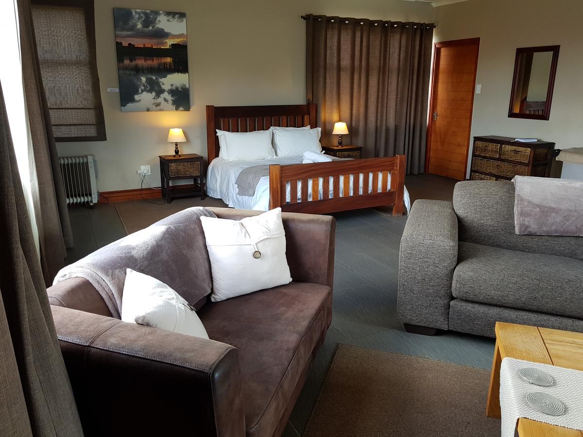 Stay@67 Apartments - Dullstroom Esterno foto